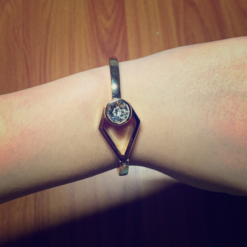 SOLD!!!WBHM Push Open Gem Bracelet
